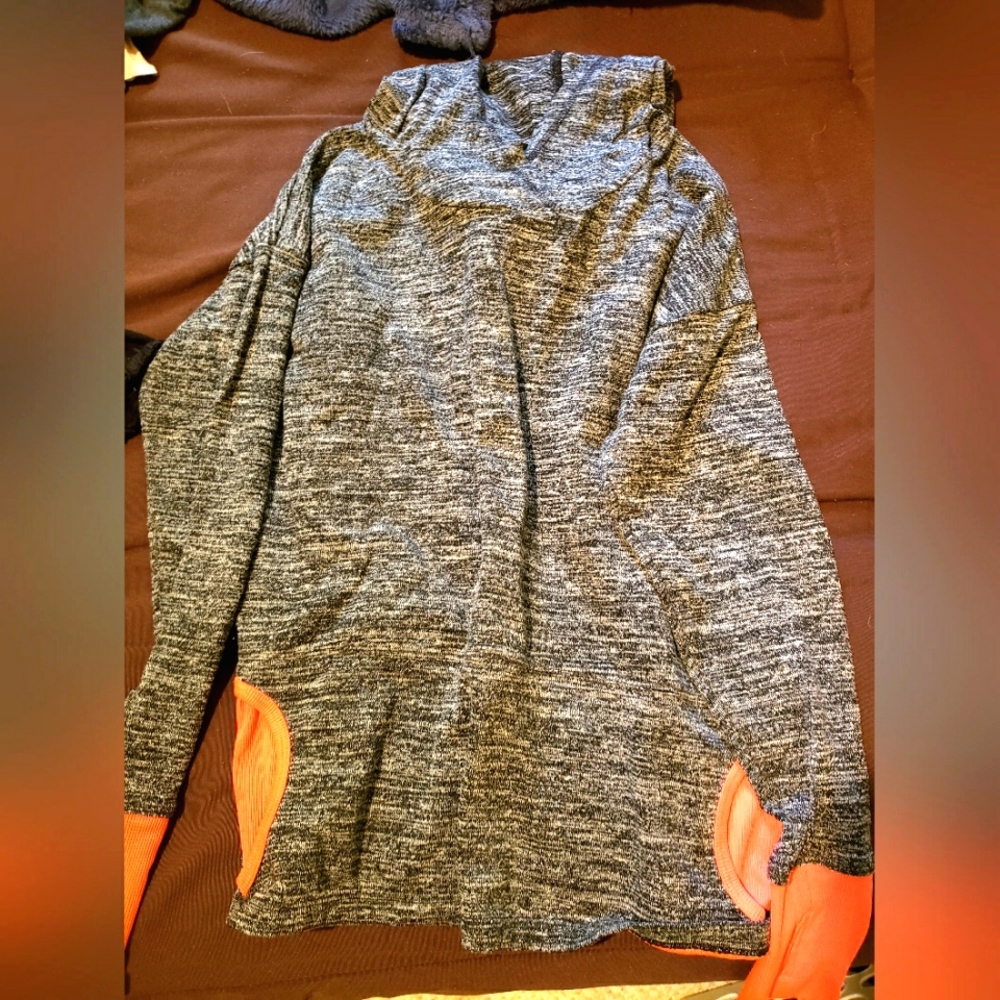 Active Hoodie